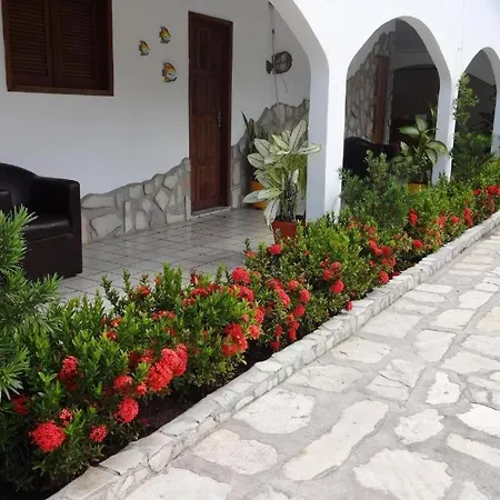 Pousada Dos Arcos E Condominio-3